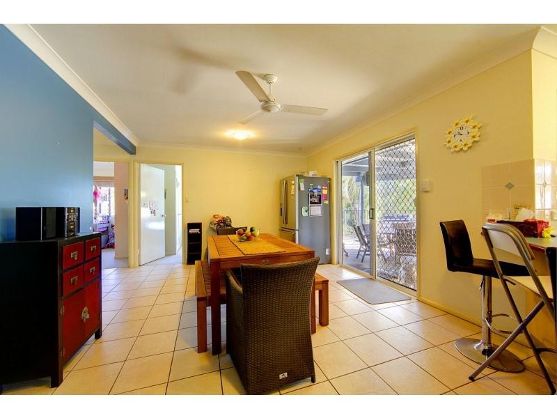 117 Coutts Drive, Bushland Beach QLD 4818
