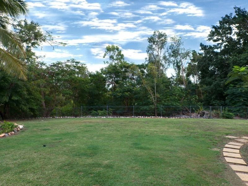117 Coutts Drive, Bushland Beach QLD 4818