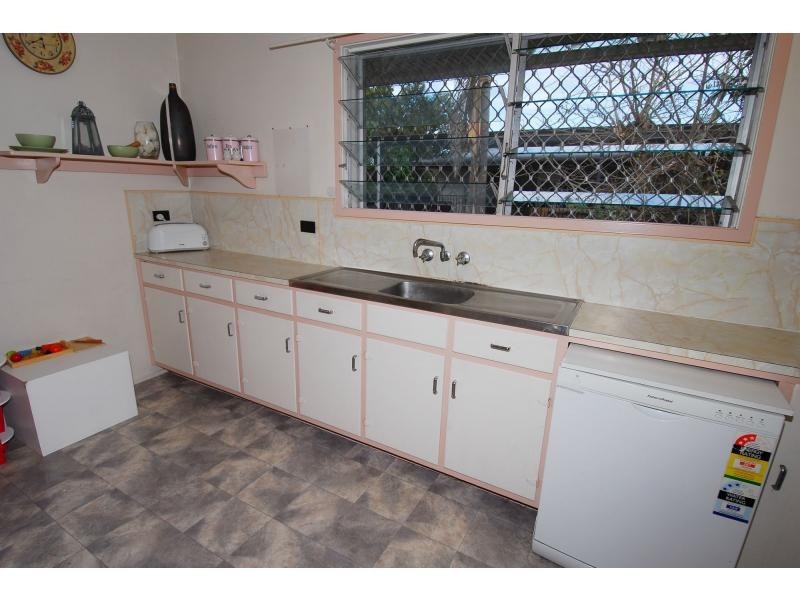 25 Riechelmann Street, Heatley QLD 4814