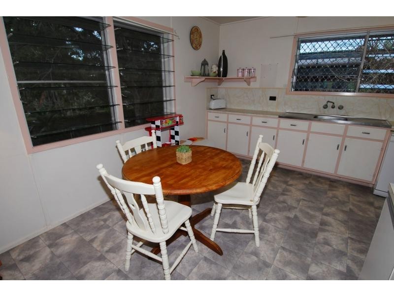 25 Riechelmann Street, Heatley QLD 4814