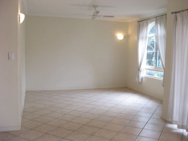 12/18 The Strand, North Ward QLD 4810