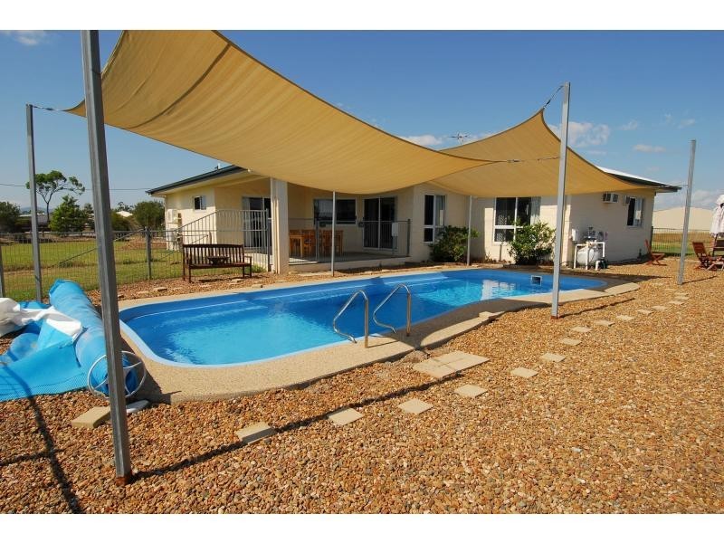 5 Mowbray Court, Mount Low QLD 4818