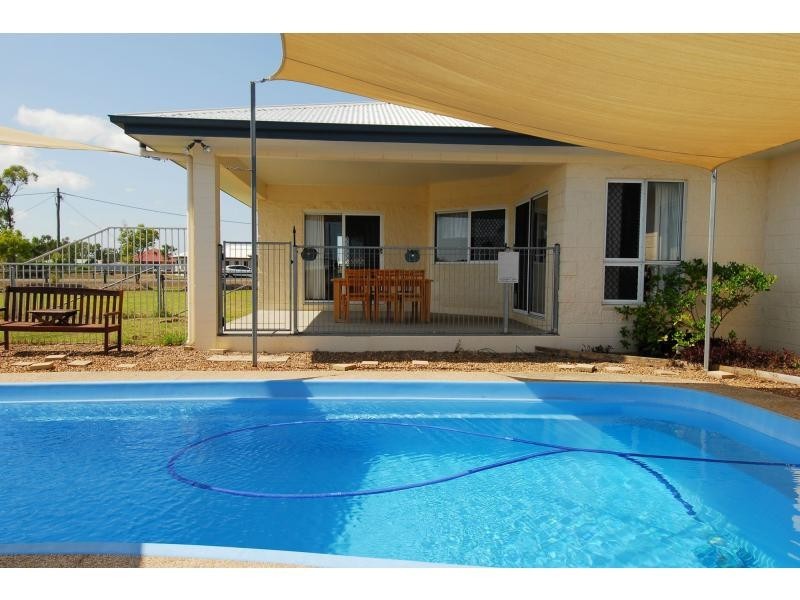 5 Mowbray Court, Mount Low QLD 4818