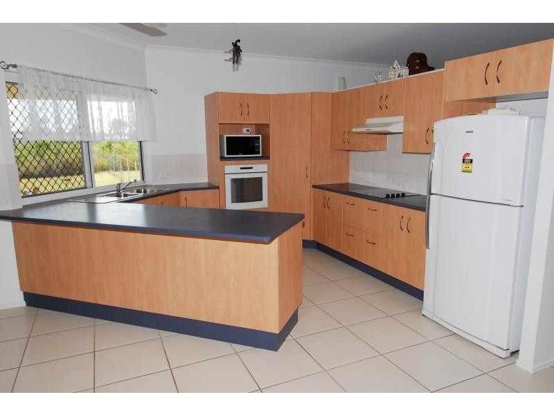 5 Mowbray Court, Mount Low QLD 4818