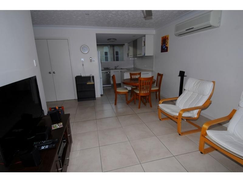 Unit 4/5 Cook Street, North Ward QLD 4810