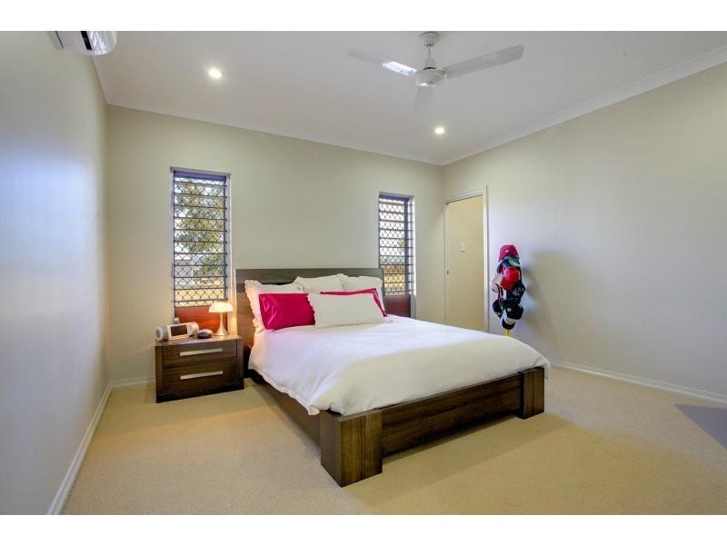 8 Retire Court, Rupertswood QLD 4817