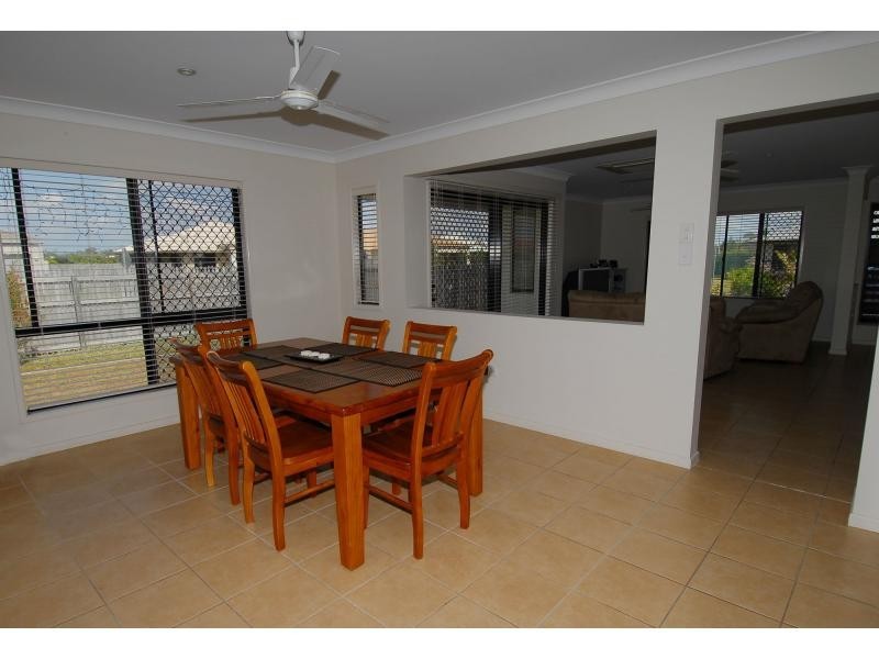 34 Chichester Avenue, Kirwan QLD 4817