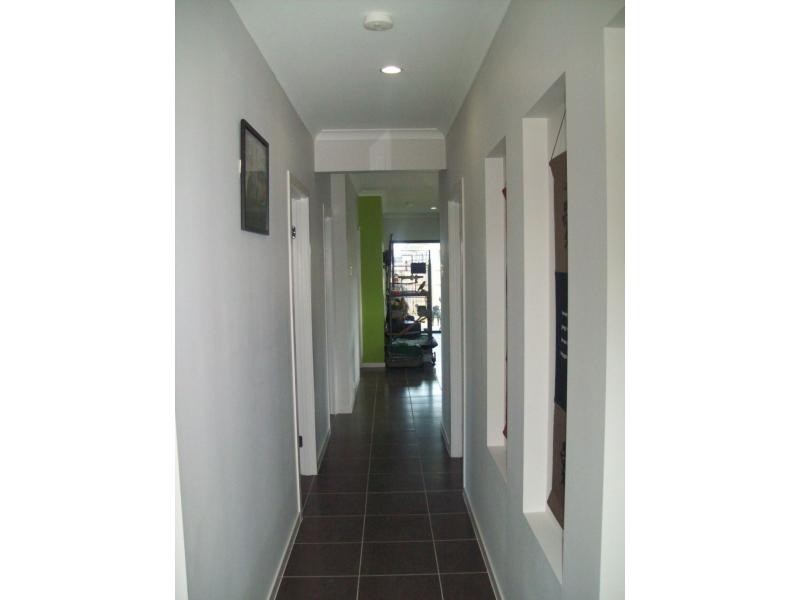 15 Hollanders Crescent, Kelso QLD 4815