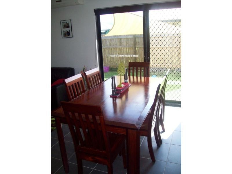 15 Hollanders Crescent, Kelso QLD 4815