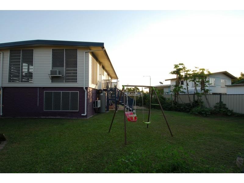 55 Dalpura Avenue, Cranbrook QLD 4814