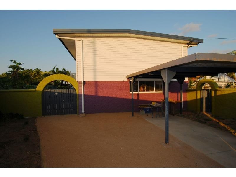 55 Dalpura Avenue, Cranbrook QLD 4814