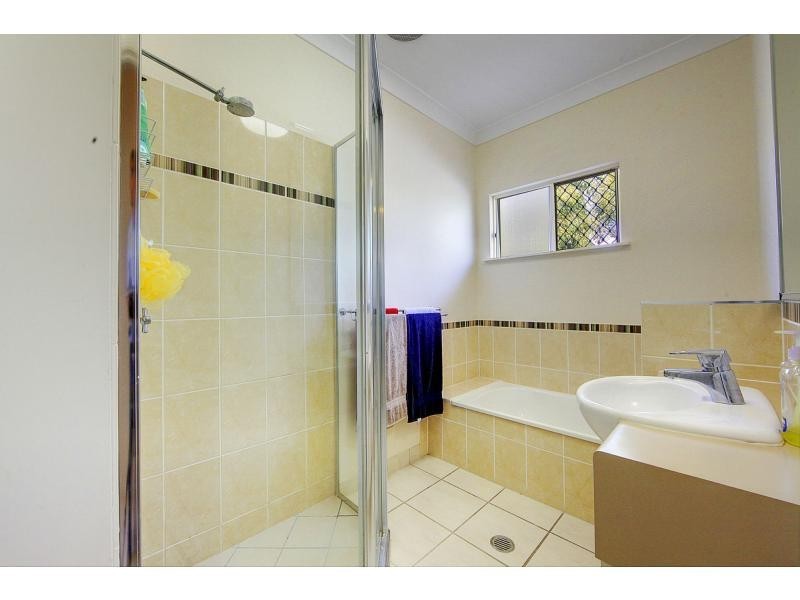 8 Fernbank Parade, Fairfield Waters, Idalia QLD 4811