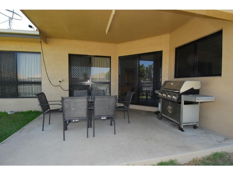 50 Elphinstone Drive, Kirwan QLD 4817