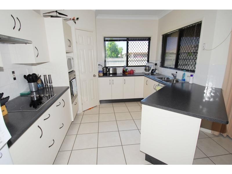 50 Elphinstone Drive, Kirwan QLD 4817