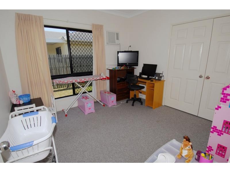 50 Elphinstone Drive, Kirwan QLD 4817