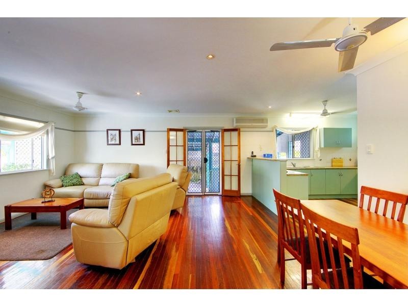 14 Campbell Street, Hermit Park QLD 4812