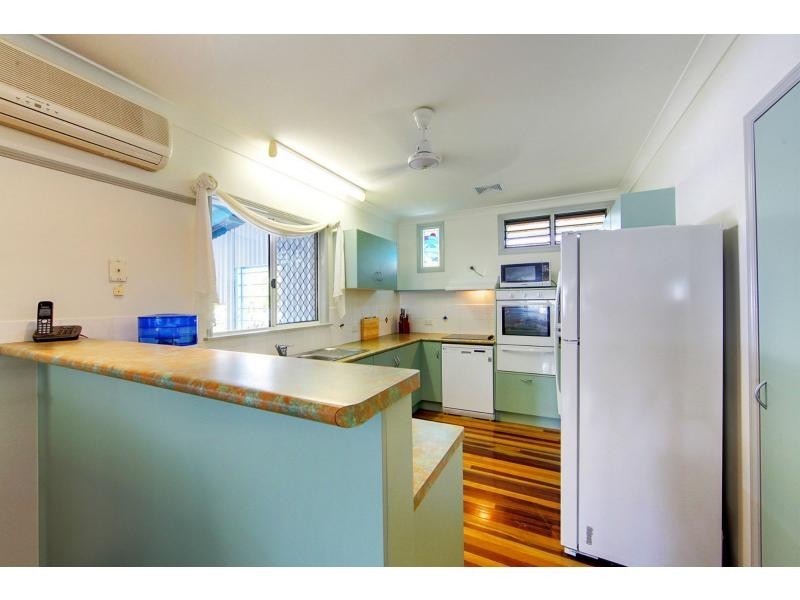 14 Campbell Street, Hermit Park QLD 4812