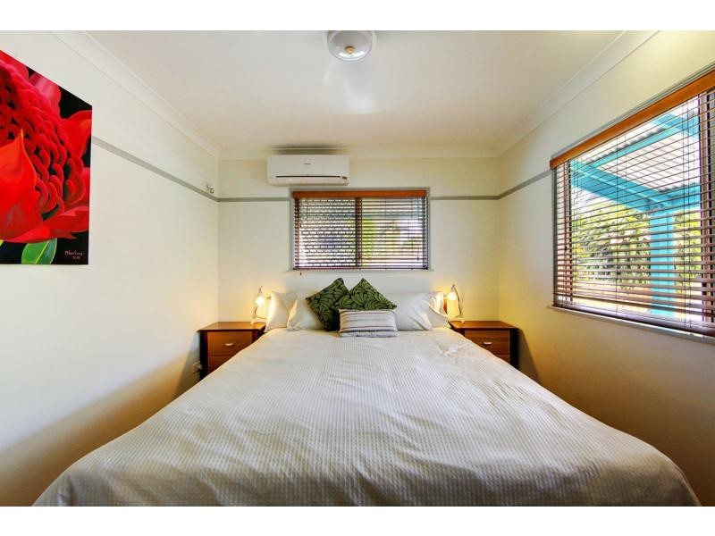 14 Campbell Street, Hermit Park QLD 4812