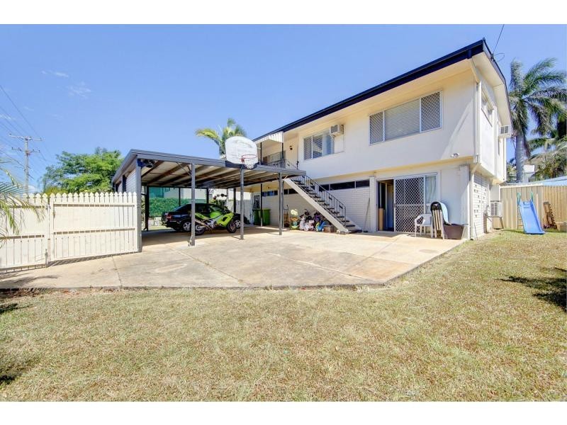 512 Bayswater Road, Mount Louisa QLD 4814