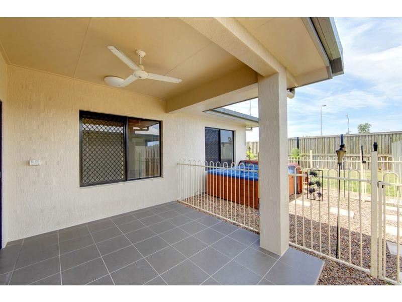 28 Makena Circuit, Burdell QLD 4818