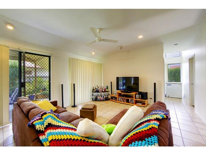 15 Glebe Place, Kirwan QLD 4817