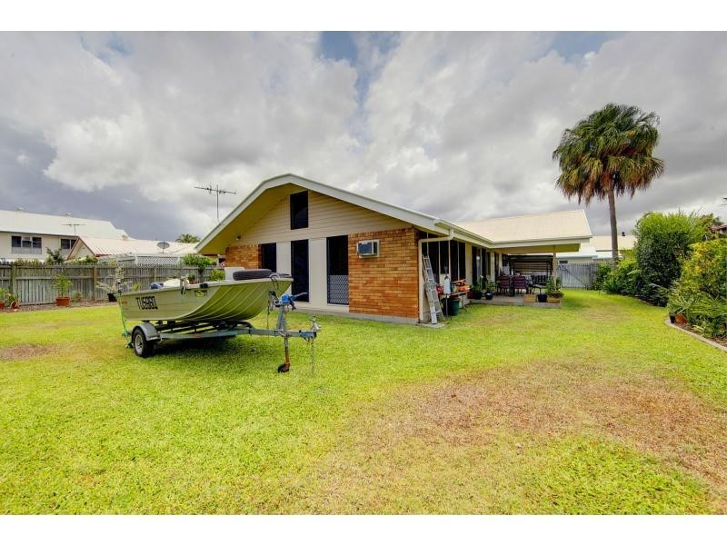 15 Glebe Place, Kirwan QLD 4817