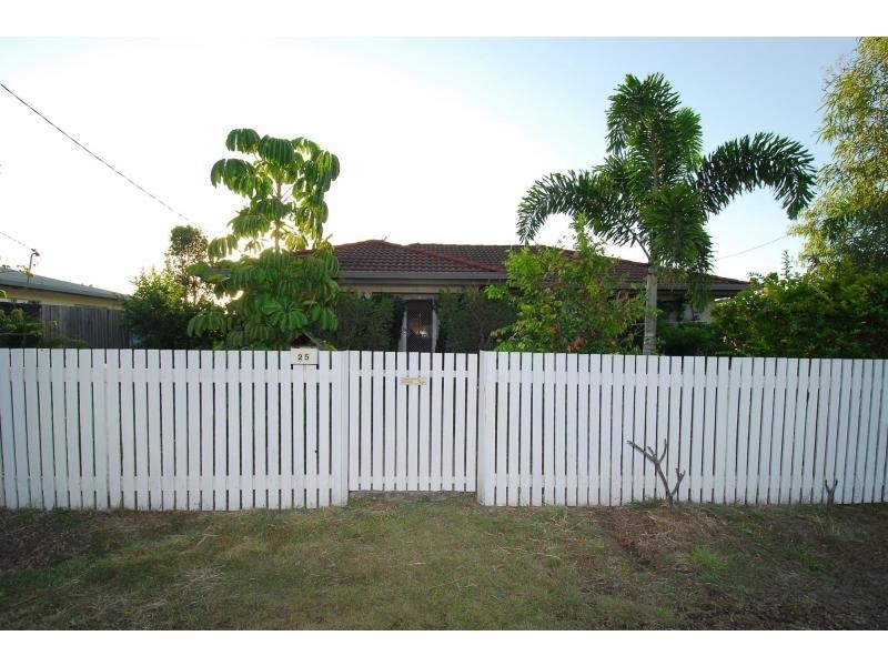 25 San Vito Crescent, Rasmussen QLD 4815