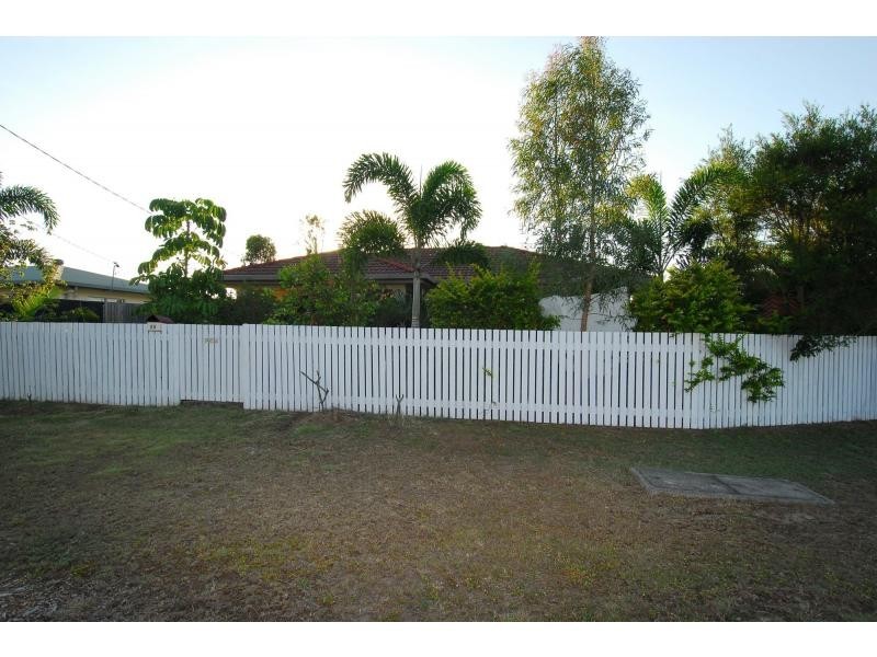 25 San Vito Crescent, Rasmussen QLD 4815