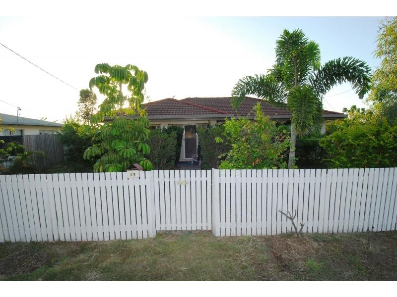 25 San Vito Crescent, Rasmussen QLD 4815