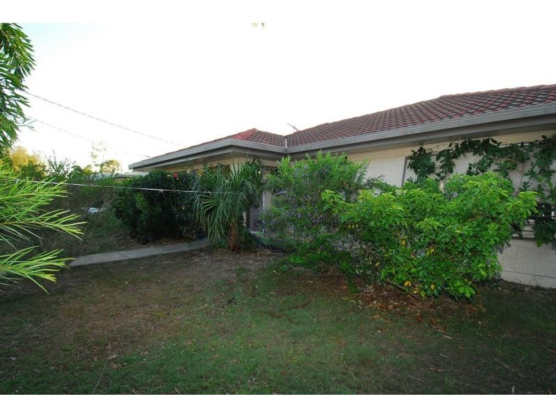 25 San Vito Crescent, Rasmussen QLD 4815