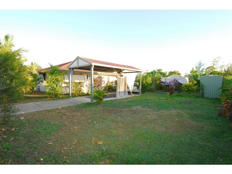 25 San Vito Crescent, Rasmussen QLD 4815