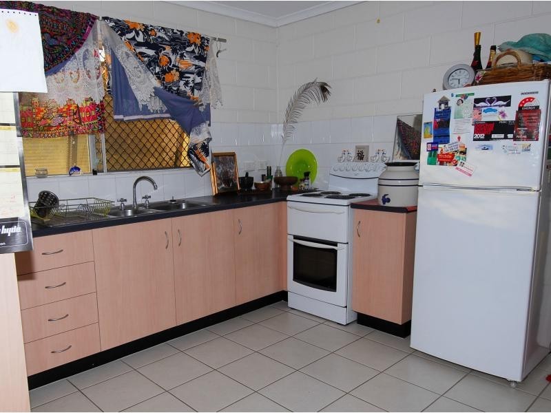 25 San Vito Crescent, Rasmussen QLD 4815