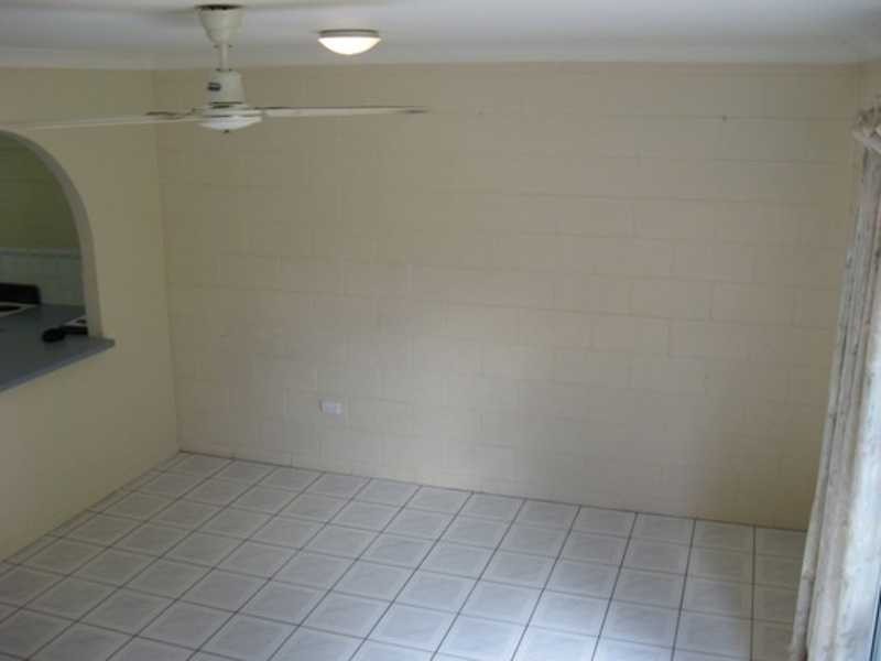 2/8 Lowth Street, Rosslea QLD 4812