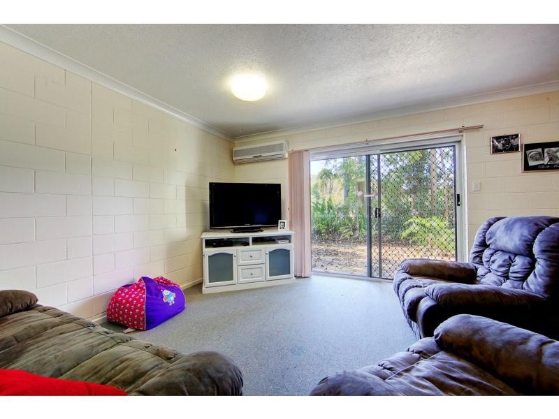 Unit 4/19 Second Avenue, Railway Estate QLD 4810