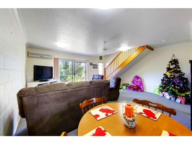 Unit 4/19 Second Avenue, Railway Estate QLD 4810