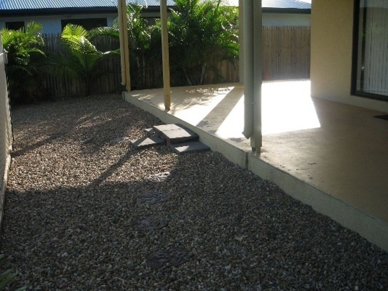 21 Crestbrook Drive, Mount Louisa QLD 4814