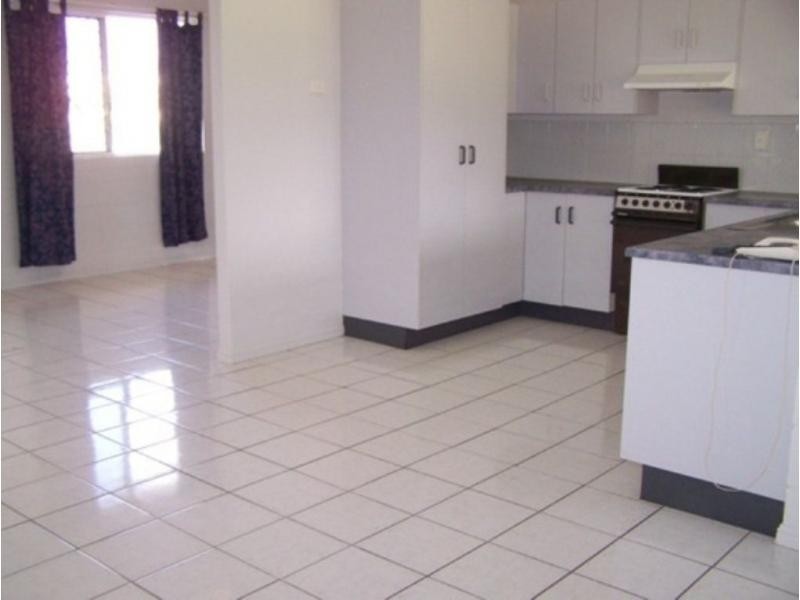 23 Amanda Avenue, Rasmussen QLD 4815