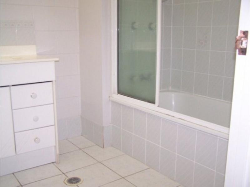 23 Amanda Avenue, Rasmussen QLD 4815