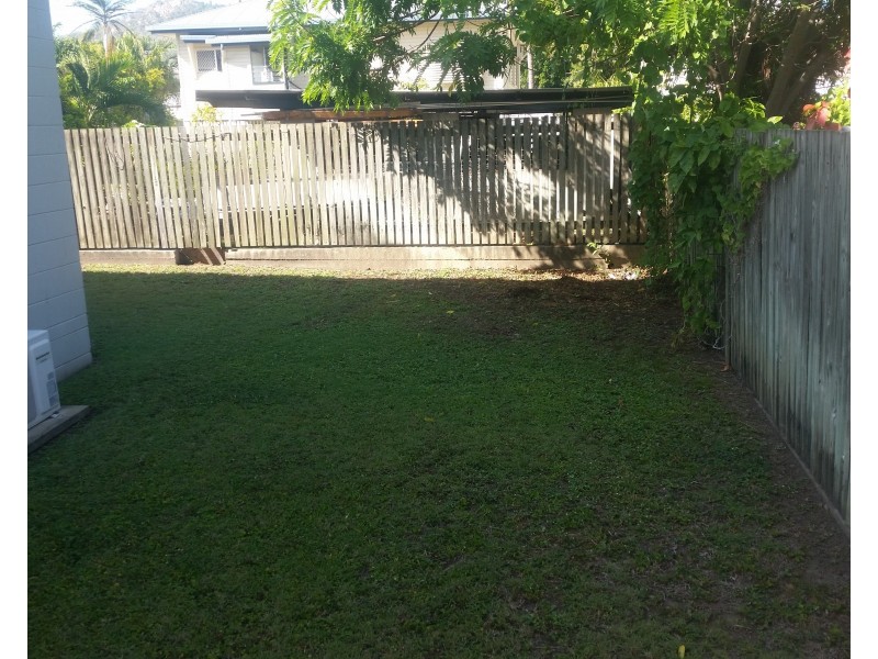 5/16 Marks Street, Hermit Park QLD 4812