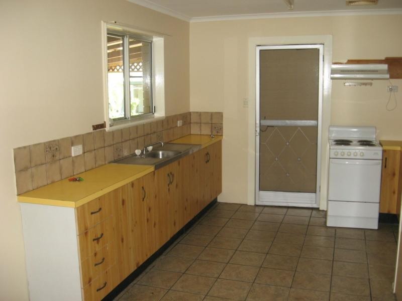 74 Wattle Street, Kirwan QLD 4817