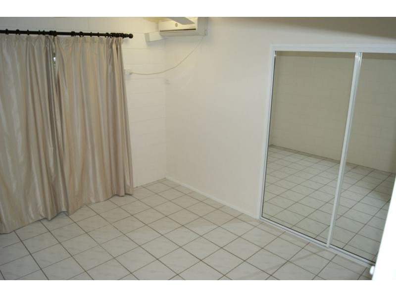 2/7 Shelley Street, Pallarenda, Townsville City QLD 4810