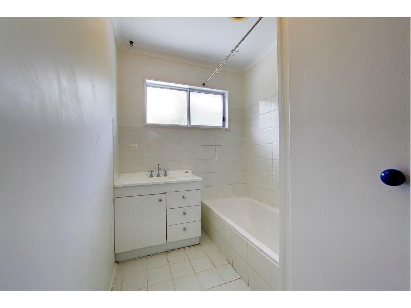 4 Catherine Crescent, Kelso QLD 4815