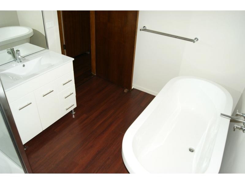 31 Brownhill Street, Mundingburra QLD 4812