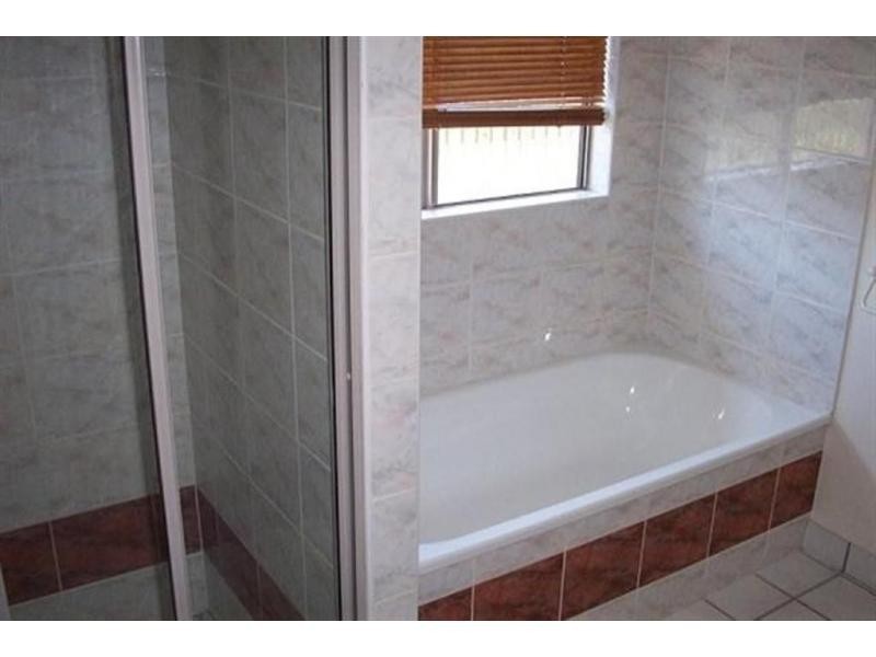 1 Santa Lucia Drive, Mount Louisa QLD 4814