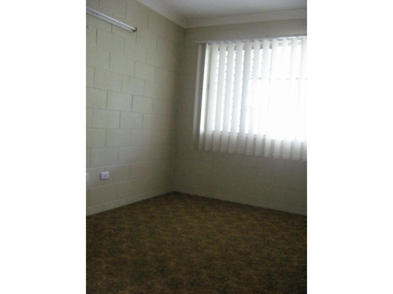 2/26 McBride Street, Kirwan QLD 4817