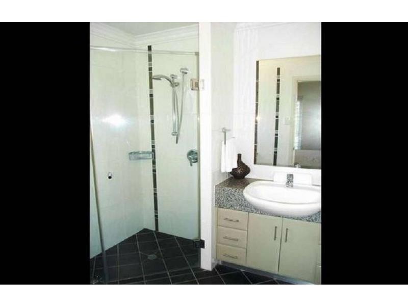 4/120 The Strand, North Ward QLD 4810