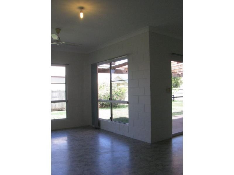 7 Bath Court, Kirwan QLD 4817