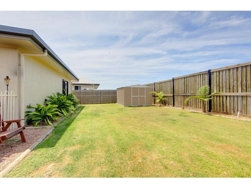 28 Makena Circuit, Burdell QLD 4818