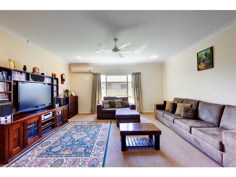 8 Fernbank Parade, Idalia QLD 4811