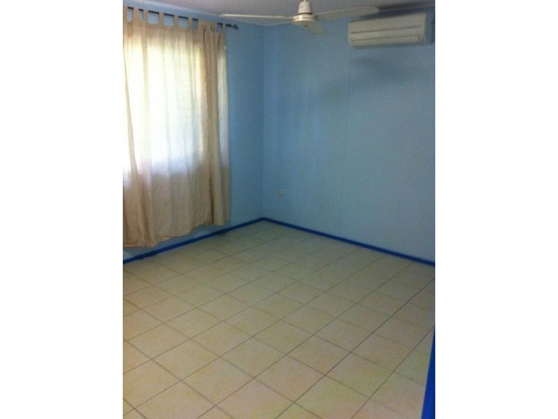 1/122 Abbott Street, Oonoonba QLD 4811